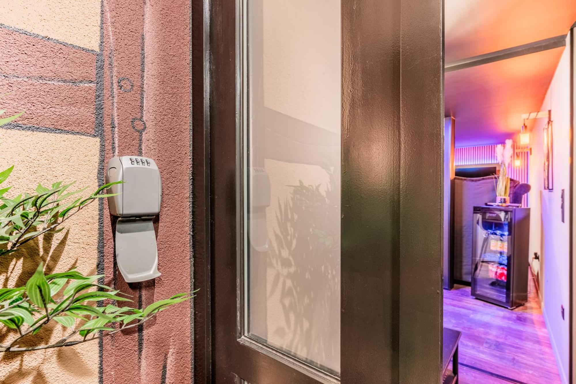 Love Room And Luxe Sous Les Colombages D'Alsace Drusenheim Exterior foto